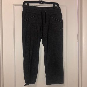 Athleta crop jogger